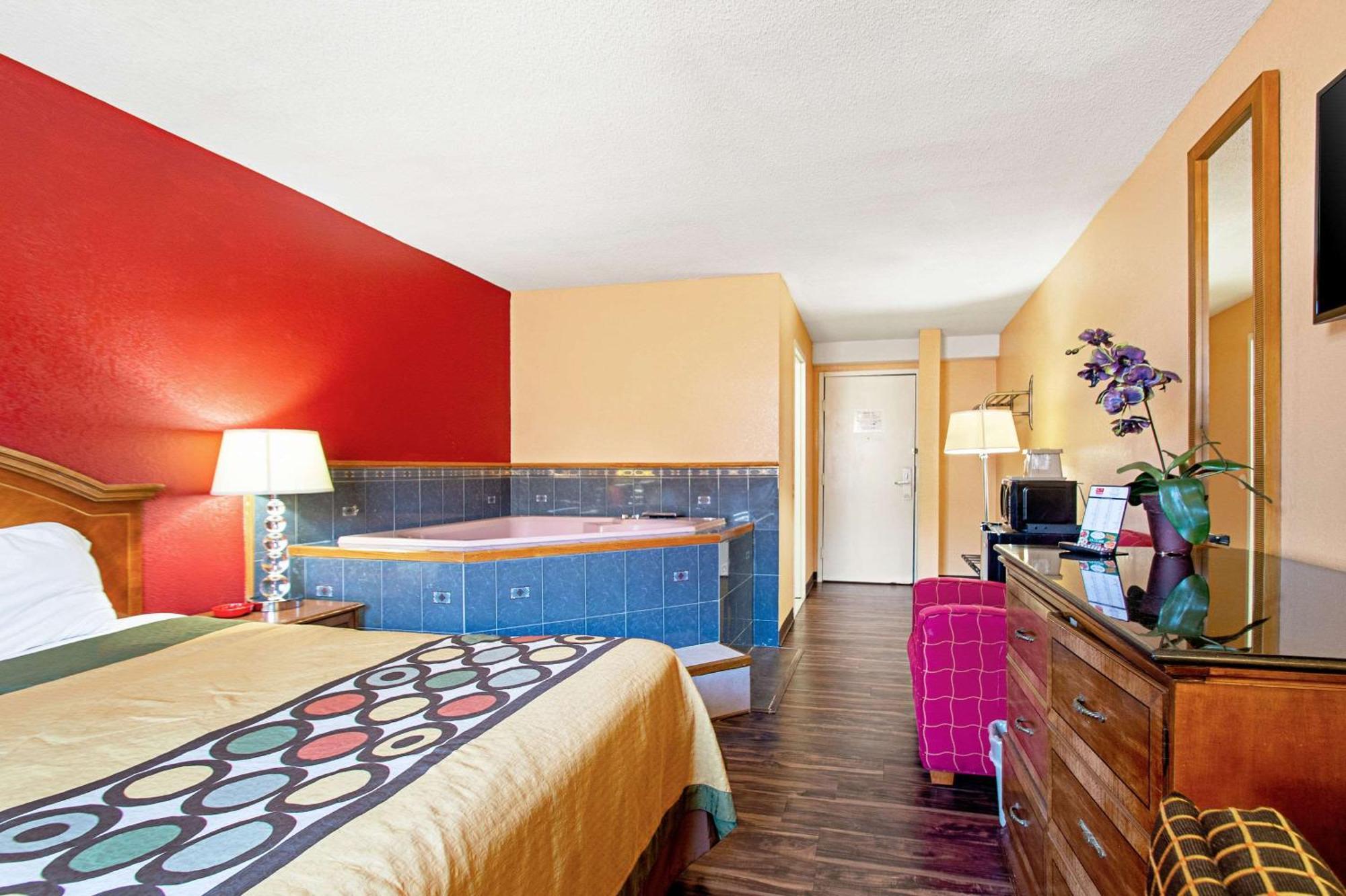 Econo Lodge Utica Eksteriør bilde